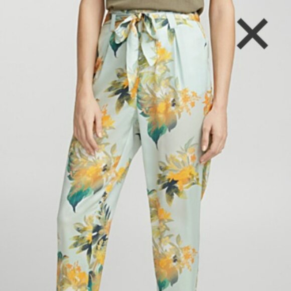 simons twik tropical floral satin pant with tie waist - Picture 1 of 4